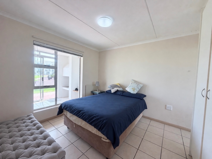 1 Bedroom Property for Sale in Bloubergstrand Western Cape